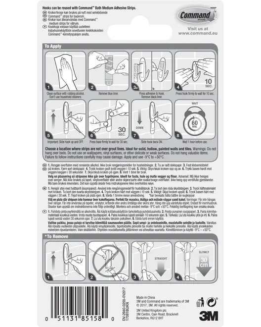 Baksida av Command Bath Medium Adhesive Strips-förpackning med steg-för-steg-bilder för applicering och borttagning, produktinformation, varningar och flerspråkig text. Inkluderar streckkod och 3M-logotyp.