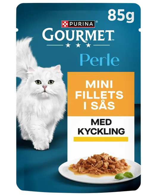 Purina Gourmet Perle kattmatpåse, 85g, med minifiléer i sås med kyckling. Förpackningen visar en vit katt och en tallrik med kycklingfiléer i sås.
