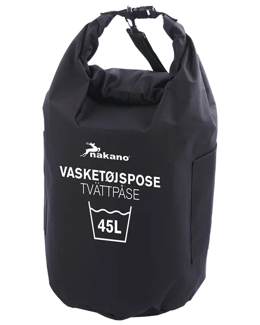 Svart tvättpåse med 45 liters kapacitet, rullstängning och bärhandtag. Hållbart material, märkt med Nakano och tvättsymboler. Passar för förvaring och transport av kläder.