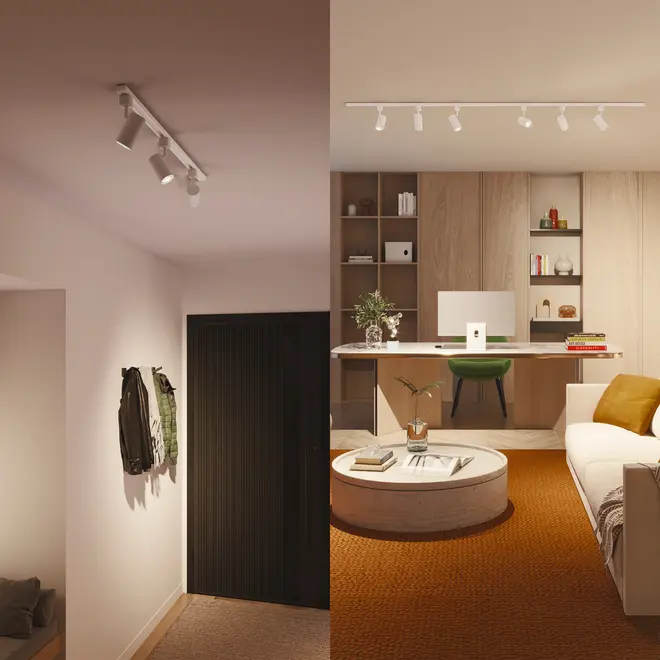 Moderne hvide loftsskinnebelysning med justerbare spots, vist i en gang og en stue. Elegant, minimalistisk design, der passer til forskellige indretninger og giver fokuseret, retningsbestemt lys.