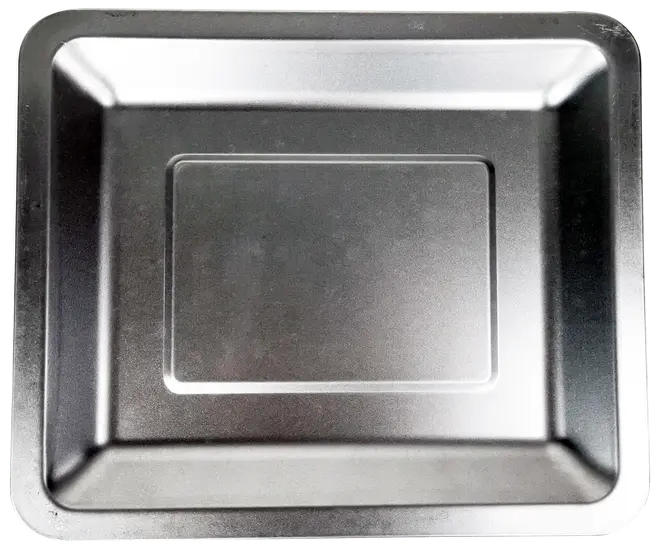 Rektangulär bakplåt i metall med upphöjda kanter och flat botten. Non-stick-yta, passar för ugn, perfekt för bakning, stekning eller grillning. Hållbar och lätt att rengöra.