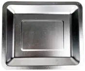 Rektangulær metal bageplade med hævede kanter og flad bund. Non-stick overflade, egnet til ovn, perfekt til bagning, stegning eller grill. Holdbar og nem at rengøre.