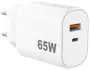 Hvid 65W vægoplader med USB-A og USB-C porte, kompakt design, egnet til hurtig opladning. Europæisk stiktype, moderne udseende, holdbart plastkabinet.