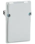 Hvidt, rektangulært blinddæksel med glat overflade og to synlige monteringsskruer. Bruges til at dække ubenyttede eludtag eller dåser for et pænt udseende.