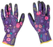 Et par lilla havehandsker med farverigt blomsterprint, sorte gummibelagte fingerspidser og håndflader samt gul kant ved håndleddet. Ideelle til beskyttelse og greb ved havearbejde.