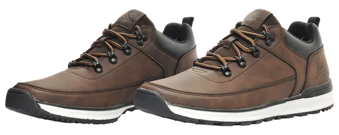 Herrsneakers i brunt läder med svart och vit gummisula, metallöglor och bruna snören. Vadderad ankelkrage och präglad logotyp på sidan. Tålig, avslappnad design.