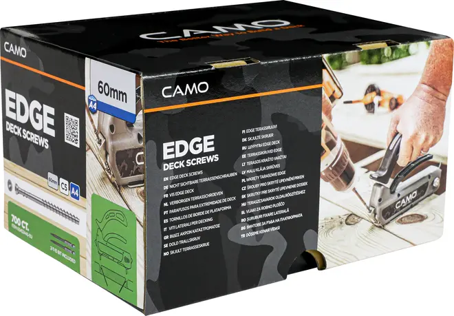 CAMO EDGE terrasseskruer, 60 mm, 700 stk., til skjult montering af terrassebrædder, i sort emballage med installationsbillede.