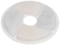 Rund udskiftningsfilter til kæledyrs vandspring, med fire opdelte sektioner af hvidt netmateriale og et centralt hul for nem montering og effektiv filtrering af vandets urenheder.