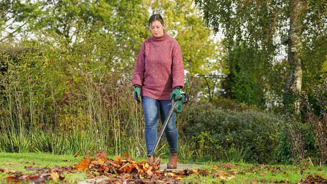 Løvblæser Universal 18V 130