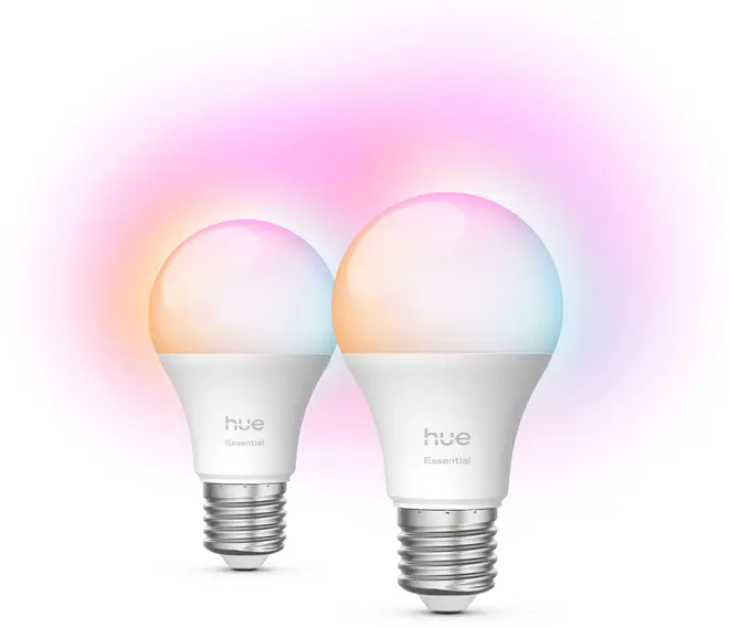Sæt med to Philips Hue Essential smarte LED-pærer, E27 fatning, udsender justerbart flerfarvet lys. Moderne hvidt design med sølv skruebase, til smart belysning.