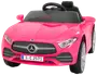 Lyserød Mercedes-Benz elbil til børn, med realistisk frontgitter, forlygter, rat, sort sæde og detaljerede hjul. Velegnet til leg både inde og ude.