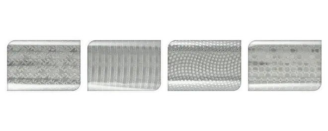 Fyra rivplattor i rostfritt stål med olika texturer för olika rivstilar, passar för att skiva, strimla och riva ost eller grönsaker.