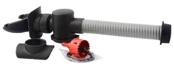 Sort og grå vaskemaskine afløbssæt med fleksibel slange, monteringsadaptere og rød hulbor til installation. Velegnet til tilslutning af vaskemaskineafløb til husets VVS.