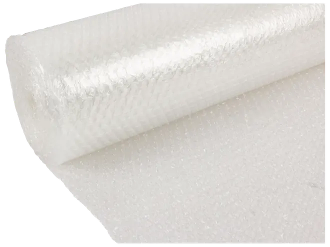 Transparent bubbelplast på rulle med små luftfyllda bubblor för att skydda ömtåliga föremål vid frakt eller förvaring. Flexibel, lätt och enkel att klippa.