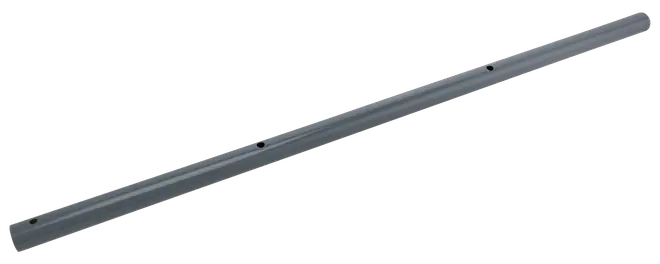 Grått runt metallrör med slät yta och jämnt placerade hål längs längden, lämpligt för byggnation, gör-det-själv-projekt eller strukturellt stöd.