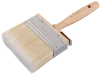 Bred malerpensel med lyse syntetiske børster, solidt træhåndtag og metalbånd. Perfekt til store flader, 100 mm bred. Håndtaget har ophængshul og logo.