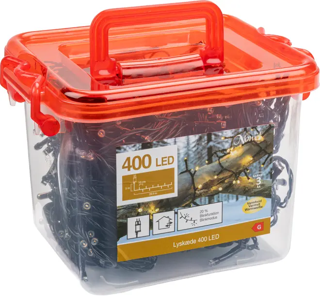 Boks med 400 varm hvide LED-lyskæde, egnet til indendørs og udendørs brug. Leveres i en robust, gennemsigtig plastboks med rødt låg og håndtag.