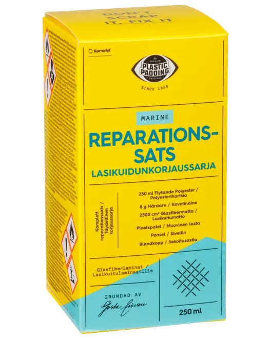 Plastic Padding Marine reparationssæt, 250 ml. Indeholder flydende polyester, hærder, glasfibermåtte, plastspartel, pensel og blandekop. Til reparation af glasfiberlaminater. Gul og blå emballage.