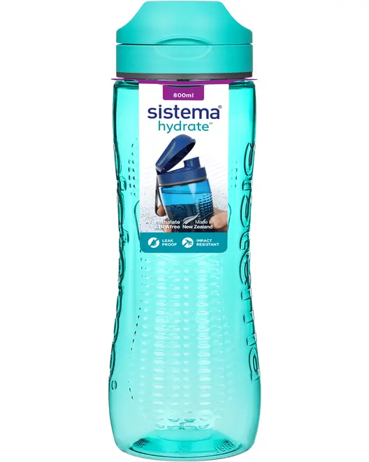 Gennemsigtig turkis 800 ml vandflaske med tekstureret greb, flip-låg og bred åbning. BPA-fri, lækagesikker og stødresistent. Mærke: Sistema Hydrate.