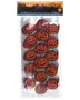 Set med 16 Halloween-presentpåsar med leende orange pumpa-motiv. Perfekt för festgåvor eller godis. Tillverkade av klar plast med festliga tryck.