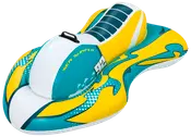 Uppblåsbar pool-flytare formad som en vattenskoter, med turkos, gul och vit färg, handtag, sittplats och dekorativa mönster. Passar för barns vattenlek och avkoppling.