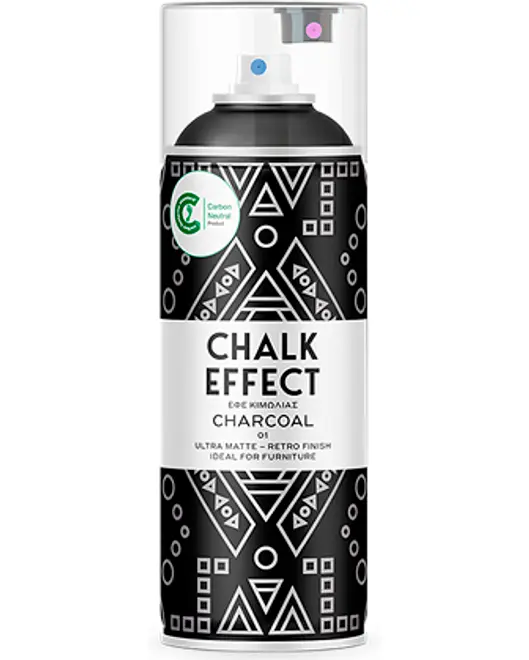 Spraydåse med chalk effect maling i kulfarve, sort og hvidt geometrisk mønstret label. Giver ultramat, retro finish, ideel til møbler.