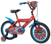 Barncykel i rött och blått med Spider-Man-tema, stödhjul, hjulskydd med nätmönster, vadderad sadel, styrlampa och Spiderman-grafik på ram och kedjeskydd.