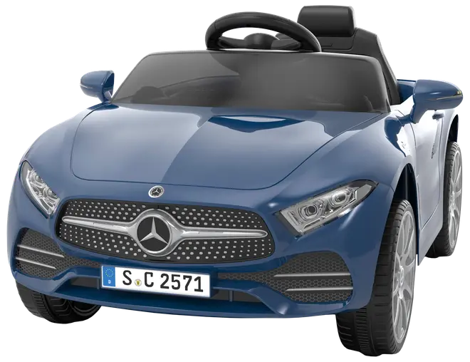 Blå elbil til børn, designet som en Mercedes-Benz, med realistisk frontgitter, forlygter, rat og detaljerede hjul. Velegnet til leg både inde og ude.