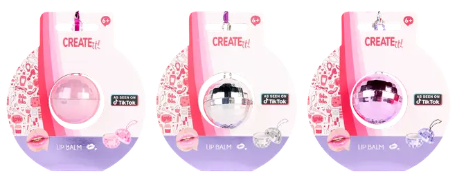 Create It! læbepomade formet som diskokugle i pink, sølv og lilla. Individuelt pakket, egnet til børn fra 6 år, fugtgivende, med nøgleringsvedhæng.