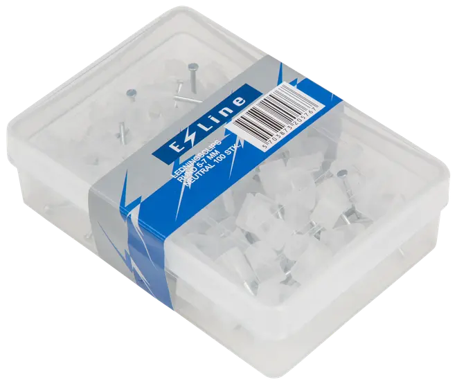 Genomskinliga kabelklämmor i plast med metallspik, förpackade i en transparent plastlåda med blå etikett. För kabelhantering. Innehåller 100 stycken, 7 mm storlek.