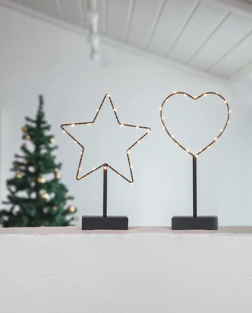 Metallstjärna på fot