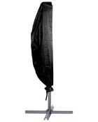 Svart skyddshölje för stående parasoll, tillverkat av väderbeständigt material, med dragsko nedtill, visas på ett metallkorsstativ.