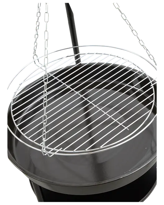 Eldplats med tripod och galler