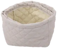 Quiltet stofopbevaringskurv i lysebeige, rund form med bløde sider og diamantmønster. Rummeligt indre, ideel til organisering af husholdningsartikler, legetøj eller vasketøj.