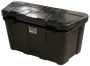 Stor sort opbevaringskasse i plast med forstærket, rillet låg og indbygget kombinationslås foran. Robust design til opbevaring af værktøj, udstyr eller udendørs ting.