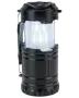 Sort, cylindrisk LED-campinglanterne med sammenklappeligt design, klar plastlyskammer og metalbærehåndtag. Giver kraftig 360-graders belysning, velegnet til udendørs eller nødsituationer.