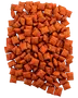 Hob af orange, firkantede tørfoderstykker med sprød, krydret tekstur.