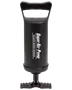 Sort manuel luftpumpe med ergonomisk håndtag, solid fodbase og teksten 'Super Air Pump Double Quick Volume' til hurtig oppustning af luftmadrasser eller badelegetøj.