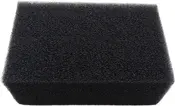 Rektangulær sort skumsvamp med grov, åben struktur. Velegnet til filtrering, rengøring eller akvariebrug. Let og holdbar, nem at skylle og genbruge.