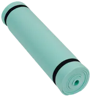 Lyseblå skummåtte til træning, rullet sammen og fastgjort med to sorte elastikremme. Velegnet til yoga, pilates eller fitness. Let og nem at transportere.