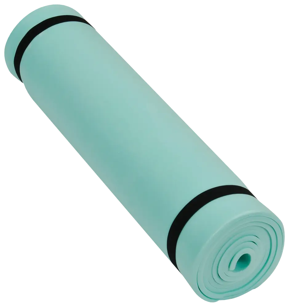 Lyseblå skummåtte til træning, rullet sammen og fastgjort med to sorte elastikremme. Velegnet til yoga, pilates eller fitness. Let og nem at transportere.