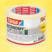 tesa Economy malertape multirulle med tre beige ruller, inklusive 2 x 50 m x 30 mm og 1 x 50 m x 19 mm.