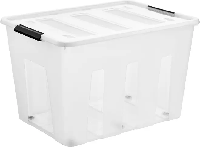 Gennemsigtig plastopbevaringskasse med låg og sorte håndtag. Rektangulær, stabelbar, perfekt til organisering og opbevaring af husholdningsartikler, tøj eller sæsondekorationer.