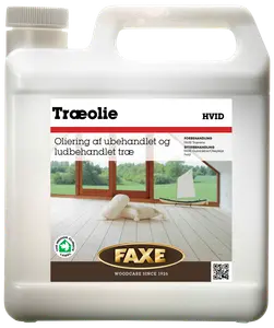 Hvid træolie til ubehandlet eller ludbehandlet træ, velegnet til gulve og møbler. Leveres i plastdunk med hank, FAXE mærke, til indendørs brug, 2,5 liter.