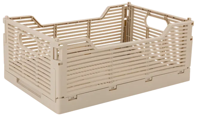 Beige plastikkasse med lamelsider, rektangulær form og indbyggede håndtag i begge ender. Kan stables og foldes sammen for nem opbevaring og transport af forskellige ting.