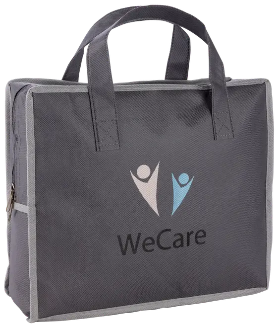 Grå isolerad totebag med dubbla handtag, sidodragkedja och WeCare-logotyp på framsidan.