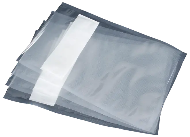 Förpackning med genomskinliga vakuumpåsar, rektangulär form, textur på ena sidan för säker förslutning, passar för matförvaring, slitstarkt plastmaterial, återanvändbar och kompatibel med de flesta vakuumförslutare.