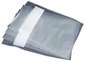 Pakke med klare vakuumposer, rektangulær form, tekstur på den ene side for sikker forsegling, egnet til opbevaring af mad, holdbart plastmateriale, genanvendelig og kompatibel med de fleste vakuumforseglere.