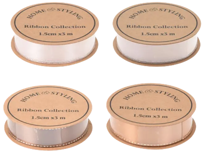 Fyra rullar band, varje 1,5 cm bred och 3 m lång, i neutrala färger. Perfekt för presentinslagning, pyssel eller dekoration. Rund kartongförpackning.