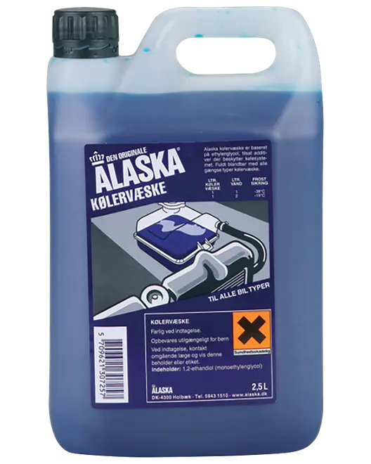 Blå Alaska kølervæske i 2,5 liters plastdunk med håndtag og sort låg, mærket til alle biltyper.